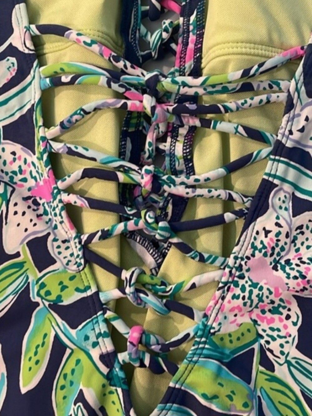 Lilly Pulitzer Swimsuit 8 Gorgeous, Never Worn. - Picture 4 of 5